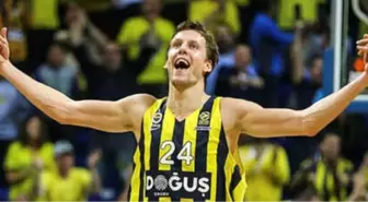 Vesely, Avrupa Ligi'nde Sezonun En İyi 5'inde