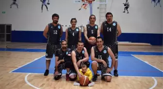 Basketbol Müsabakalarında Yarı Final Heyecanı