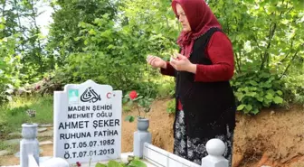 Maden Şehidi Annesi Havva Şeker; 'Her An Kapıyı Çalacak Gibi Oluyor'