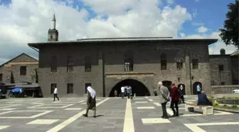 Diyarbakır Ramazan Ayına Durgun Giriyor