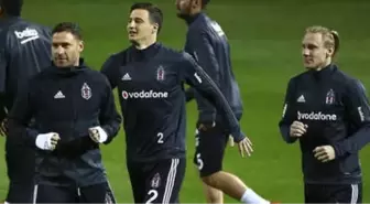 Mitrovic ve Vida'ya Müjde