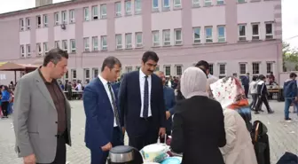 Aşkale'de Yetim Çocuklar Yararına Kermes Düzenlendi