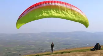 Saruhanlı Belediyesinden Yamaç Paraşütçülerine Destek