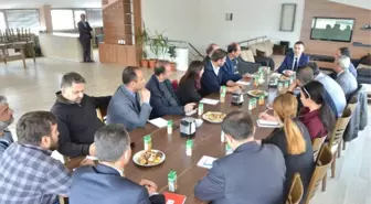 İlan Hizmetleri Müdürü Çam, Yerel Gazete Temsilcileriyle Biraraya Geldi