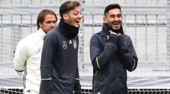 Mesut Özil ve İlkay Gündoğan, Dünya Kupası Kadrosunda