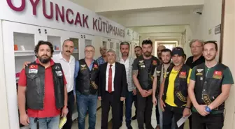 Özel Çocuklar İçin 'Oyuncak Kütüphanesi'