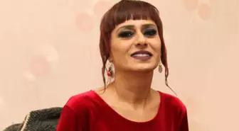 Yıldız Tilbe 39 Sanatçının Yer Aldığı 'Yıldız Tilbe'nin Yıldızlı Şarkıları' Albümünü Piyasaya Çıkardı