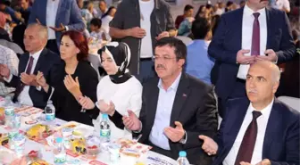 Ekonomi Bakanı Zeybekci, Vatandaşlarla İftarda Buluştu