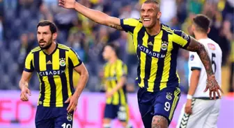 Spor Toto Süper Lig: Fenerbahçe: 2 - Atiker Konyaspor: 0 (İlk Yarı)