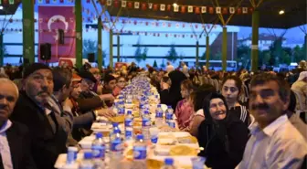 Çorum'da Geleneksel Mahalle İftarları Buharaevler'den Başladı