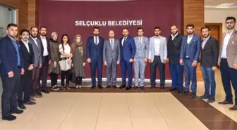 AK Parti Selçuklu Teşkilatından Başkan Pekyatırmacı'ya Hayırlı Olsun Ziyareti