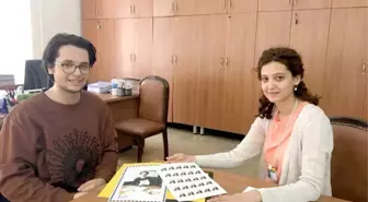 Üniversite Öğrencisi Adına Pul Basıldı