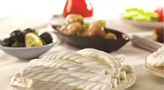 İftar ve Sahurda Aşırı  Yemeyin