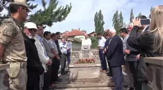 Emekli Korgeneral Polat, Mezarı Başında Anıldı