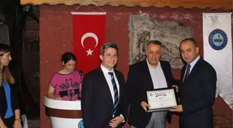 Ödemiş'te 40. Yılını Dolduran Şirketlere Plaket