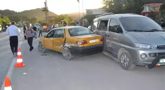 Bartın'da Trafik Kazası: 10 Yaralı