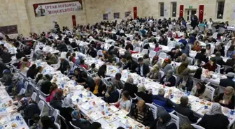 Uçhisar Belediyesi Kasaba Halkına İftar Yemeği Verdi