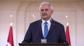 Başbakan Yıldırım Öğretmenlerle İftarda Bir Araya Geldi