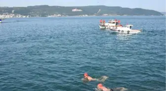 Çanakkale Boğazı'nı Yüzerek Geçtiler