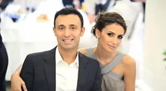 Mustafa Sandal ve Emina Sandal'ın 10 Yıllık Evlilikleri 15 Dakikada Bitti