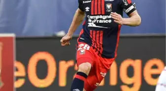 Trabzonspor, Stoper Transferinde Sona Yaklaştı