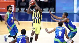 Tahincioğlu Basketbol Süper Ligi: Fenerbahçe Doğuş: 86 - Tofaş: 78