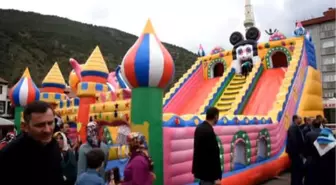 Gümüşhane Belediyesi 5.sınıf Öğrencilerin Tamamına 522 Bisiklet Dağıttı