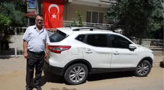 İyi Parti İlçe Başkanı ve Yardımcısının Otomobiline Zarar Verildi İddiası