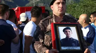Şehit Uslu'nun Cenazesi, Dedesinin Yaptırdığı Caminin Bahçesine Defnedildi