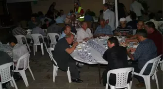 Devrek Belediyesi'nin Sokak İftarları Kesintisiz Olarak Devam Ediyor