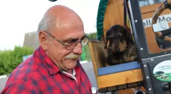 Dünya Kupasını İzlemek İçin Traktörünü Karavana Çevirip Rusya'ya Gitti