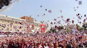 İaü 13. Dönem Mezunlarını Verdi