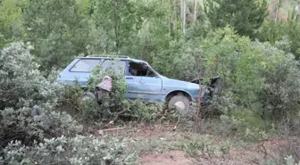 Kütahya'da Otomobil Şarampole Devrildi: 4 Yaralı