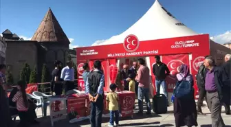 MHP Standına Büyük İlgi