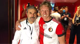 Hollandalı Yıldız Dirk Kuyt, Fenerbahçe'ye Yardımcı Hoca Olabilir