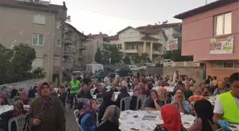 Devrek Belediyesi Sokak İftarında Vatandaşlar Bir Araya Geldi