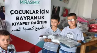 Kudüslü Çocukların Bayramlıkları Türkiye'den