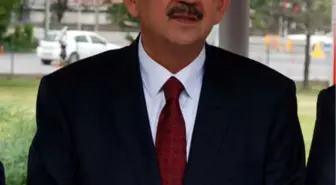 Bakan Özhaseki: 'Barış, Demokrasi' Diyorlar Ama Ellerinde Silahlar Var