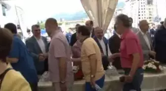 Bakan Bak: 'İlkay Gündoğan'ın Aracına Yapılan Bu Saldırı Çok Çirkin.