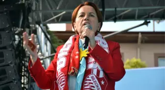 Akşener Bilecik'te Halka Seslendi