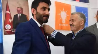 Kars'ta Sp'li Aday ile Birlikte 24 Kişi AK Parti'ye Geçti