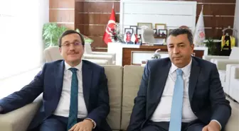 Rektör Kızılay ve Özcan'dan Kayısı İçin İşbirliği Vurgusu