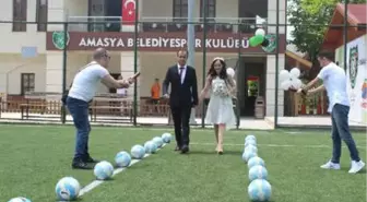 Kaleci Antrenörünün Nikahı Yeşil Sahada Kıyıldı