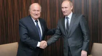 Putin, FIFA Eski Başkanı Blatter ile Görüştü