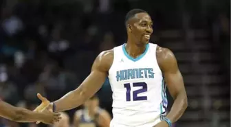 Dwight Howard Yine Takaslanıyor