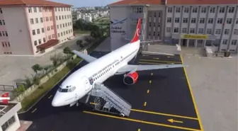 Kalbine Yenik Düşen Lise Öğrencisi Gözyaşları Arasında Defnedildi