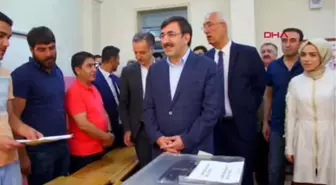 Bingöl Ak Partili Yılmaz, Oyunu Annesi ile Beraber Kullandı Hd