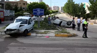 Elazığ'da İki Otomobil Çarpıştı: 5 Yaralı