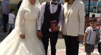 Gelin ve Damat Oy Kullandı