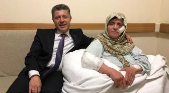 Milletvekilliği Sevincini Hastanede Yatan Annesiyle Paylaştı